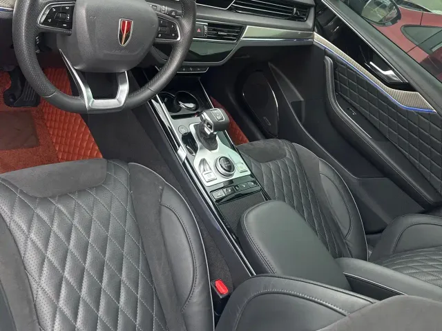 Hongqi Hongqi HS5 2019 2.0T Intelligent Flagship 4WD Version — Фото автомобиля 4