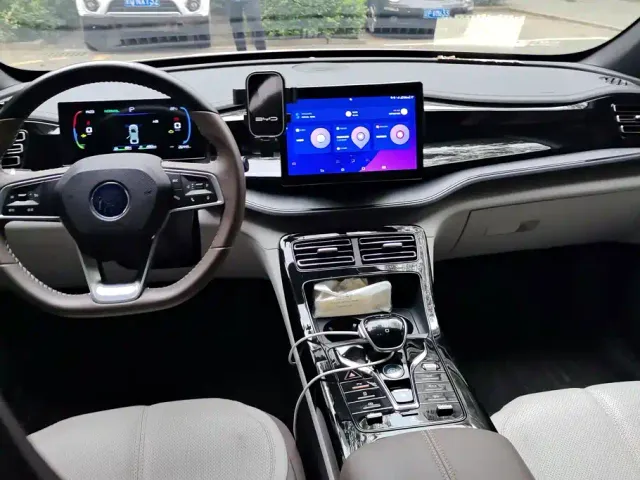 BYD Qin PLUS — Фото автомобиля 12