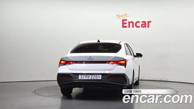 Hyundai AVANTE Новый Avante (CN7) — Фото автомобиля 4