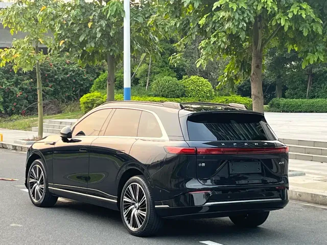 Xpeng G9 — Фото автомобиля 4