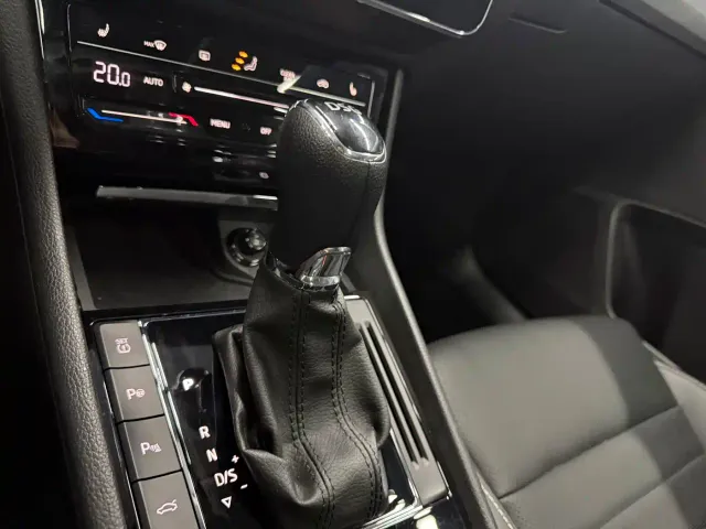 Skoda Superb — Фото автомобиля 11