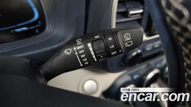 Hyundai Venue — Фото автомобиля 26