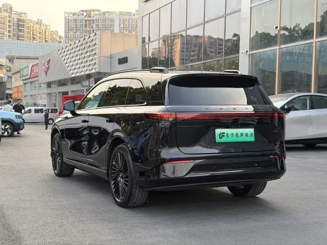 Xpeng G9 — Фото автомобиля 6