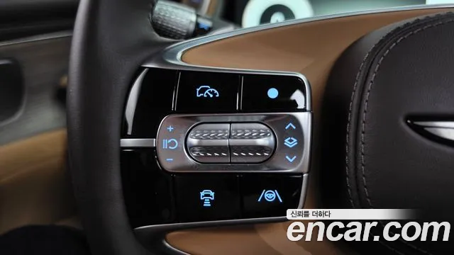 Genesis G90 Бензин 3.5 турбо AWD — Фото автомобиля 15