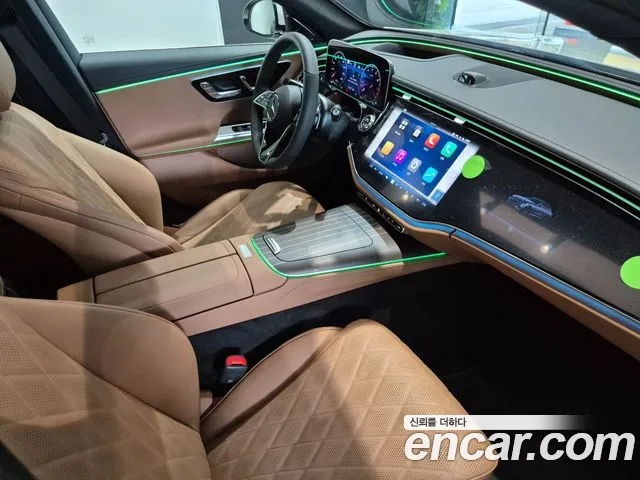 Mercedes-Benz E-Class — Фото автомобиля 20