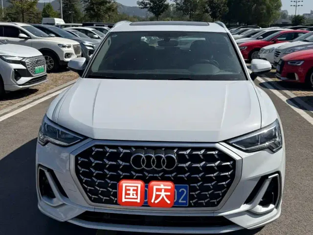 Audi Q3 — Фото автомобиля 2