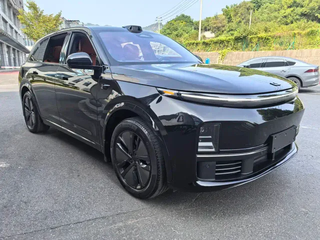 Li Auto L7 — Фото автомобиля 3