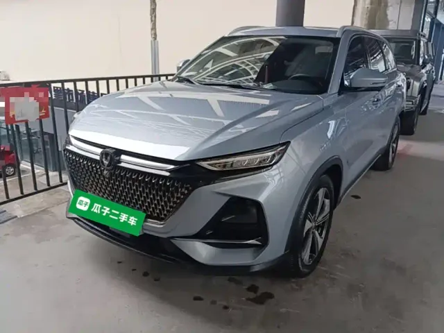 Фотография автомобиля — Changan X7 Plus