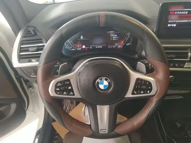 BMW X3 — Фото автомобиля 10
