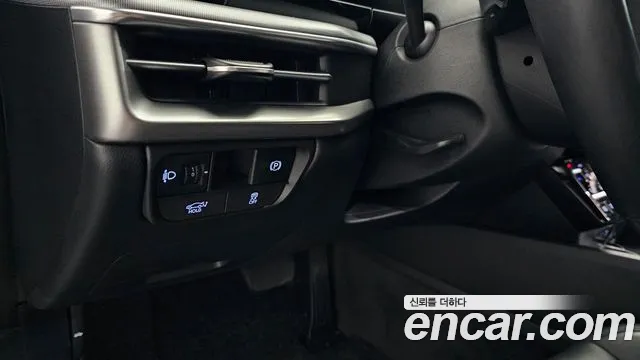 Hyundai Grandeur Grandeur (GN7) 2.5 Бензин 2WD — Фото автомобиля 20