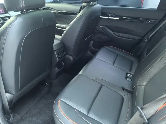 Kia Seltos — Фото автомобиля 9