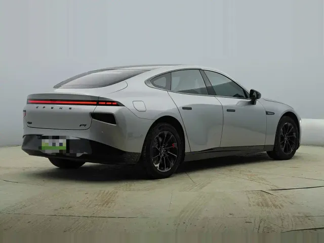 Xpeng P7 — Фото автомобиля 7