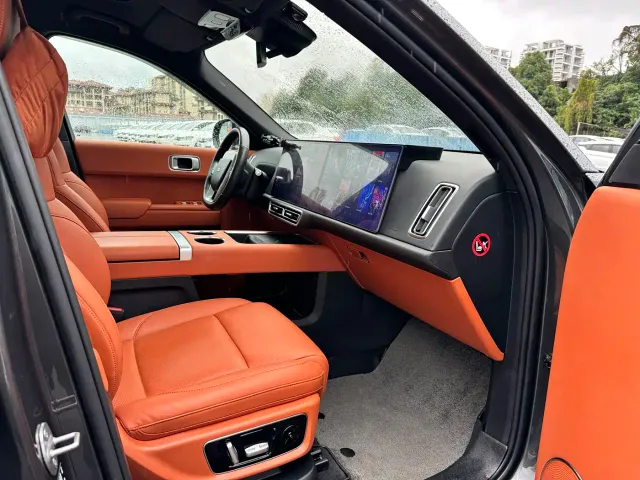 Li Auto L9 — Фото автомобиля 7