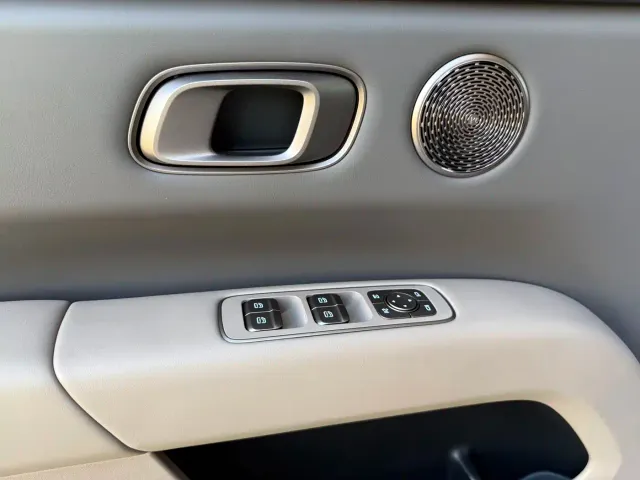 Li Auto i6 — Фото автомобиля 5