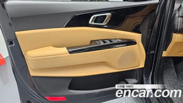 Kia Canival Carnival 4 поколение Бензин 7 мест Noblesse — Фото автомобиля 20