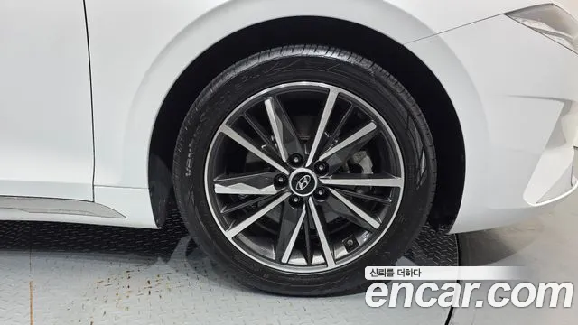 Hyundai Grandeur Grandeur (New) — Фото автомобиля 5