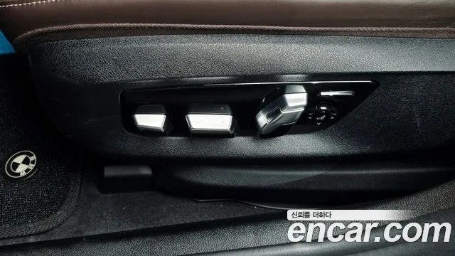 BMW 5 Series G30 — Фото автомобиля 30