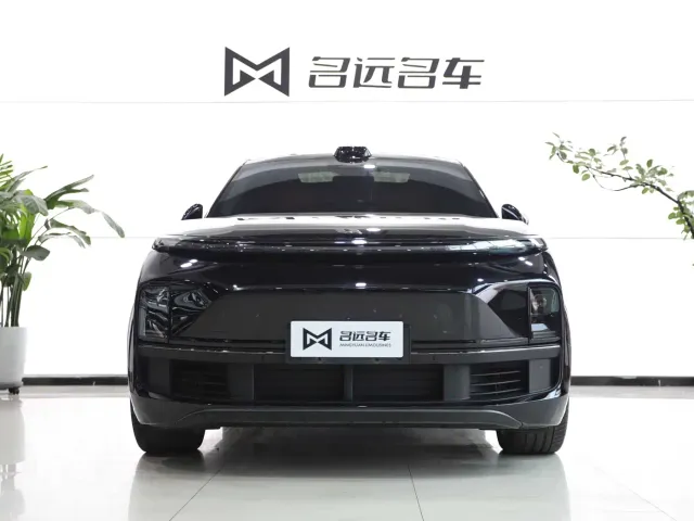 Li Auto L9 — Фото автомобиля 2