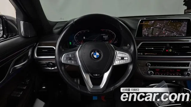 BMW 7 Series — Фото автомобиля 13