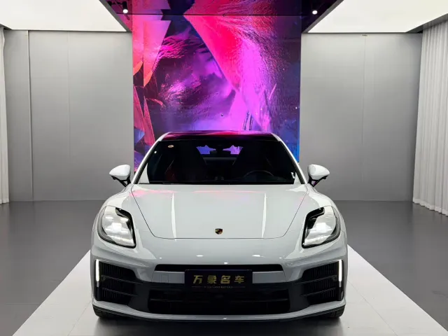 Porsche Panamera — Фото автомобиля 2