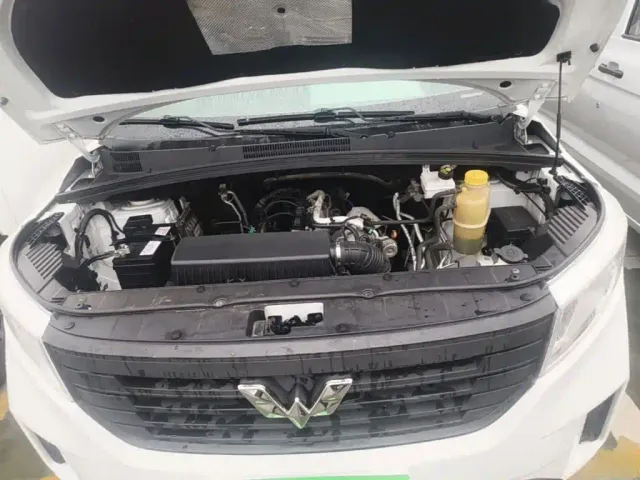 Wuling Hongguang Plus — Фото автомобиля 19