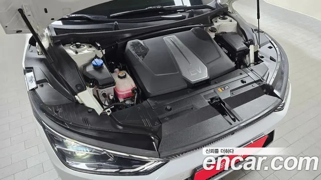 Kia EV6 — Фото автомобиля 9