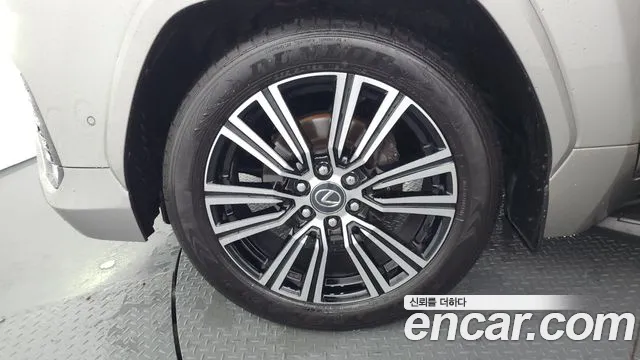 Lexus LX — Фото автомобиля 5