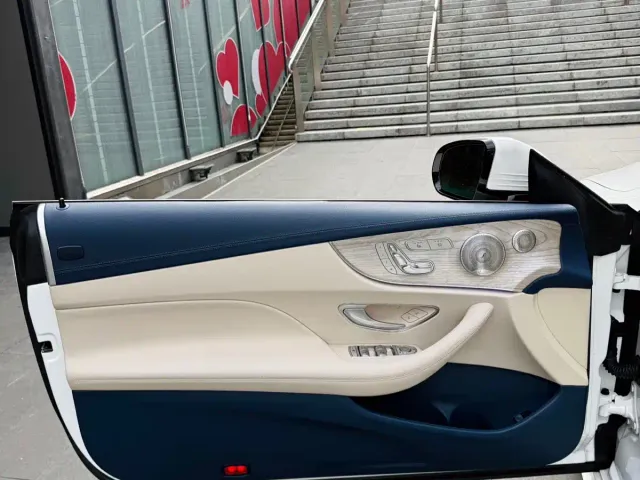 Mercedes-Benz E-Class — Фото автомобиля 13