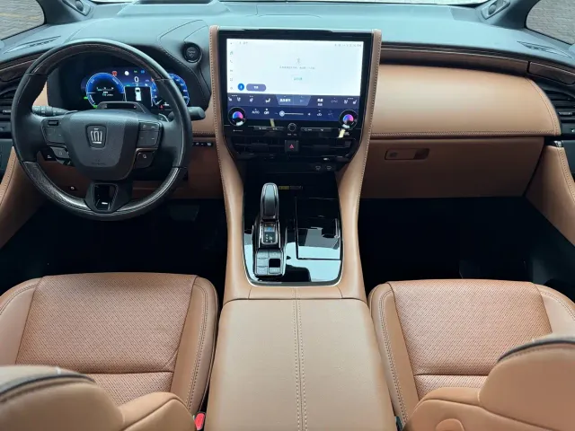 Toyota Vellfire — Фото автомобиля 11