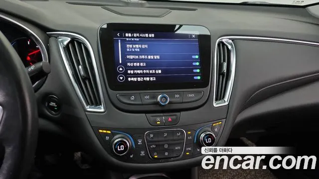 Chevrolet Malibu — Фото автомобиля 16