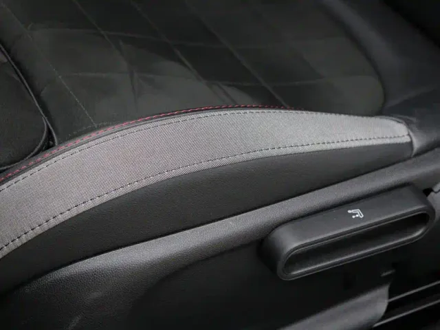 MINI John Cooper Works — Фото автомобиля 4