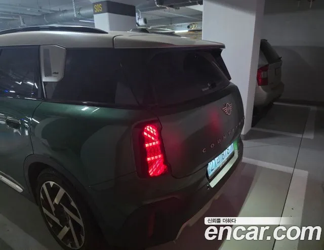 MINI Countryman Electric 3rd Gen — Фото автомобиля 2