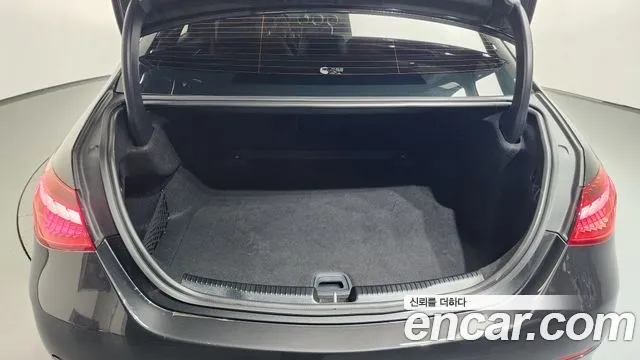 Mercedes-Benz C-Class — Фото автомобиля 16