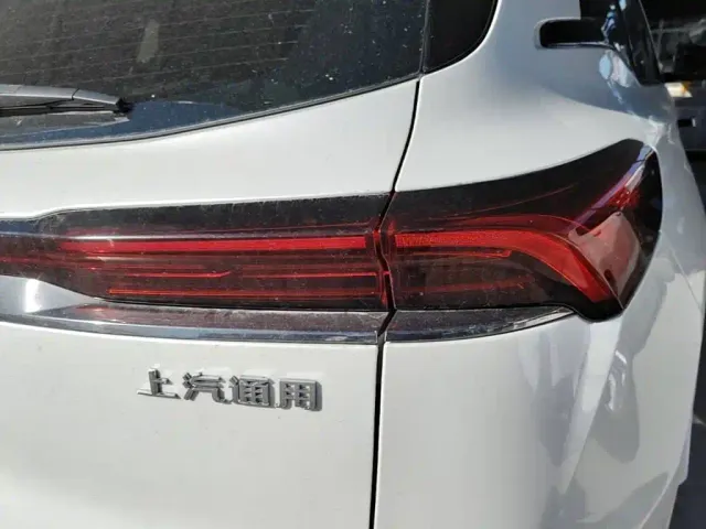 Buick E5 — Фото автомобиля 7