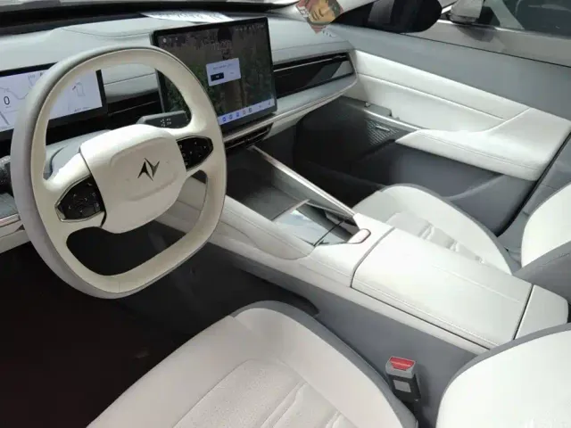 Dongfeng eπ 007 — Фото автомобиля 12
