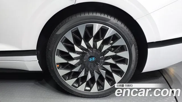 Hyundai Grandeur GN7 — Фото автомобиля 6
