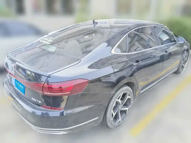 Volkswagen Passat — Фото автомобиля 2