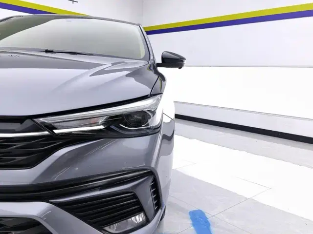 Roewe i5 — Фото автомобиля 5