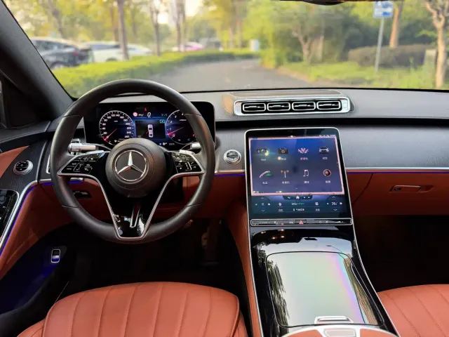 Mercedes-Benz S-Class — Фото автомобиля 18