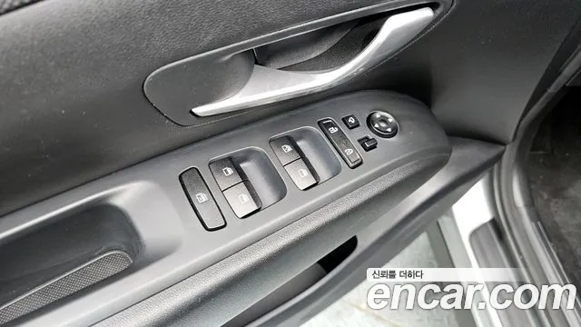 Hyundai Tucson Tucson (NX4) Бензин 1.6 турбо 2WD — Фото автомобиля 18