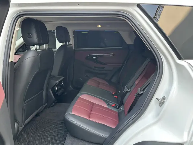 Land Rover Range Rover Evoque — Фото автомобиля 3