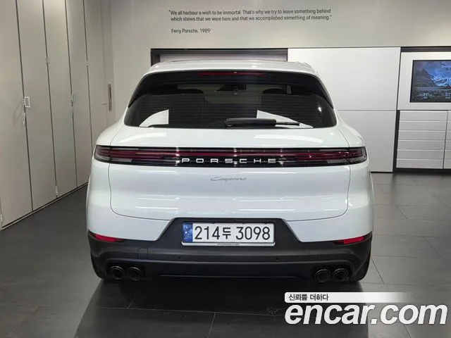 Porsche Cayenne — Фото автомобиля 4