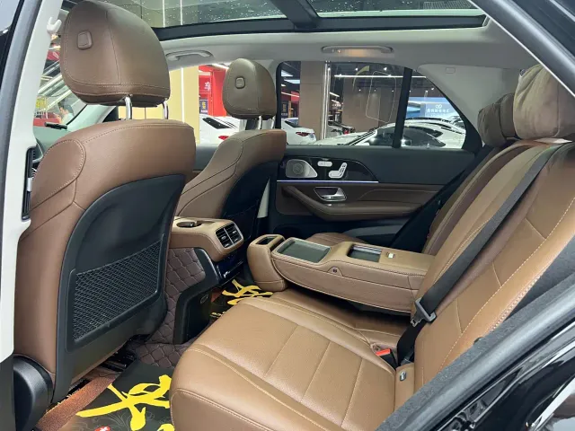 Mercedes-Benz GLE-Class — Фото автомобиля 11