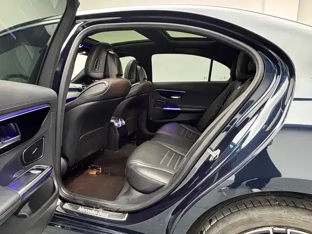 Mercedes-Benz C-Class — Фото автомобиля 12