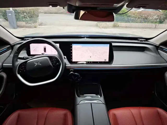 Xpeng P7 — Фото автомобиля 8