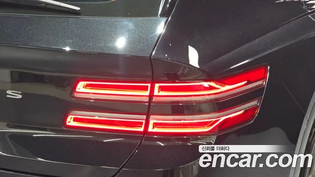 Genesis GV80 — Фото автомобиля 8