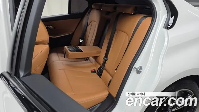 BMW 3 Series G20 — Фото автомобиля 11