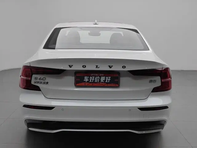Volvo Volvo S60 2025 B5 Elegance Sport Edition — Фото автомобиля 4
