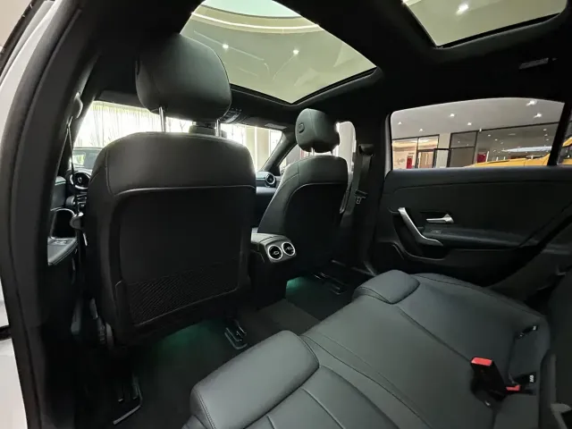 Mercedes-Benz A-Class — Фото автомобиля 14