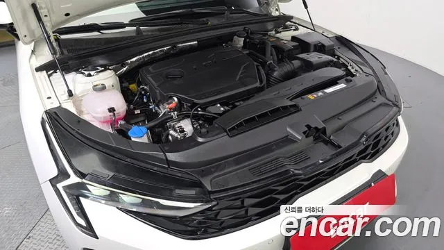Kia K5 Новый K5 3 поколение 2.0 LPi(Для проката) — Фото автомобиля 6